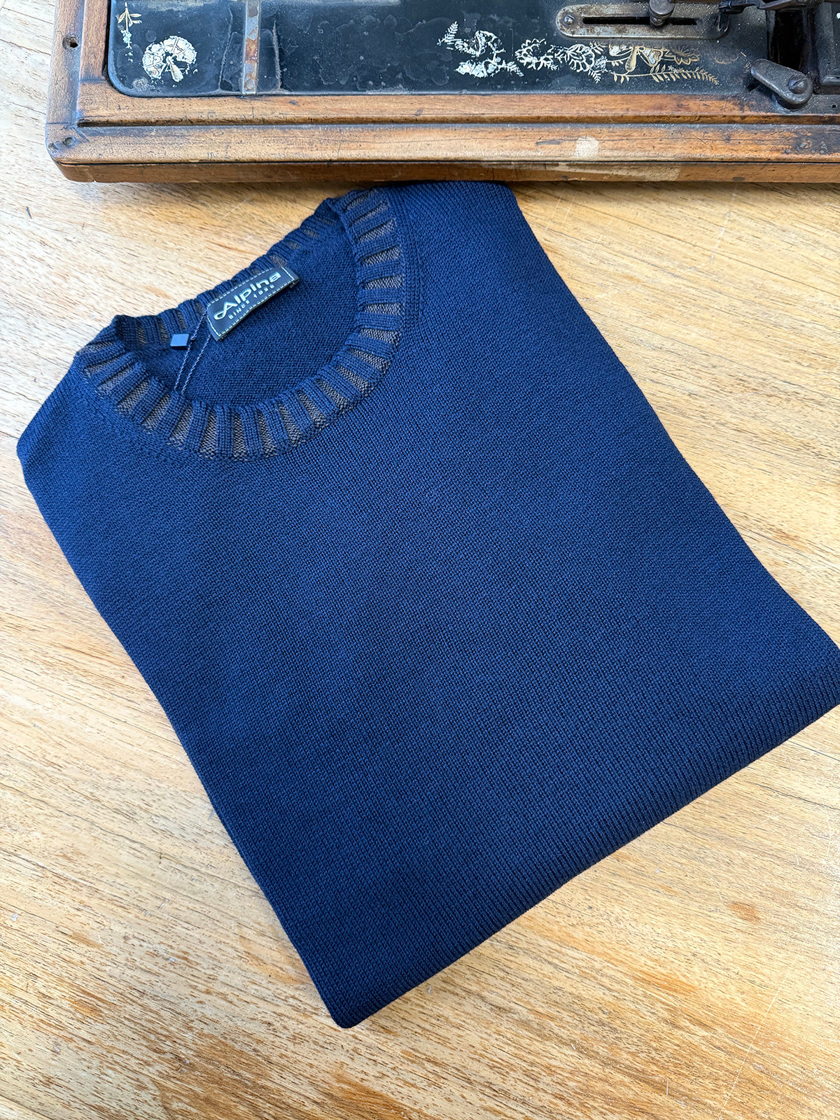 Maglia in pura lana merino extrafine