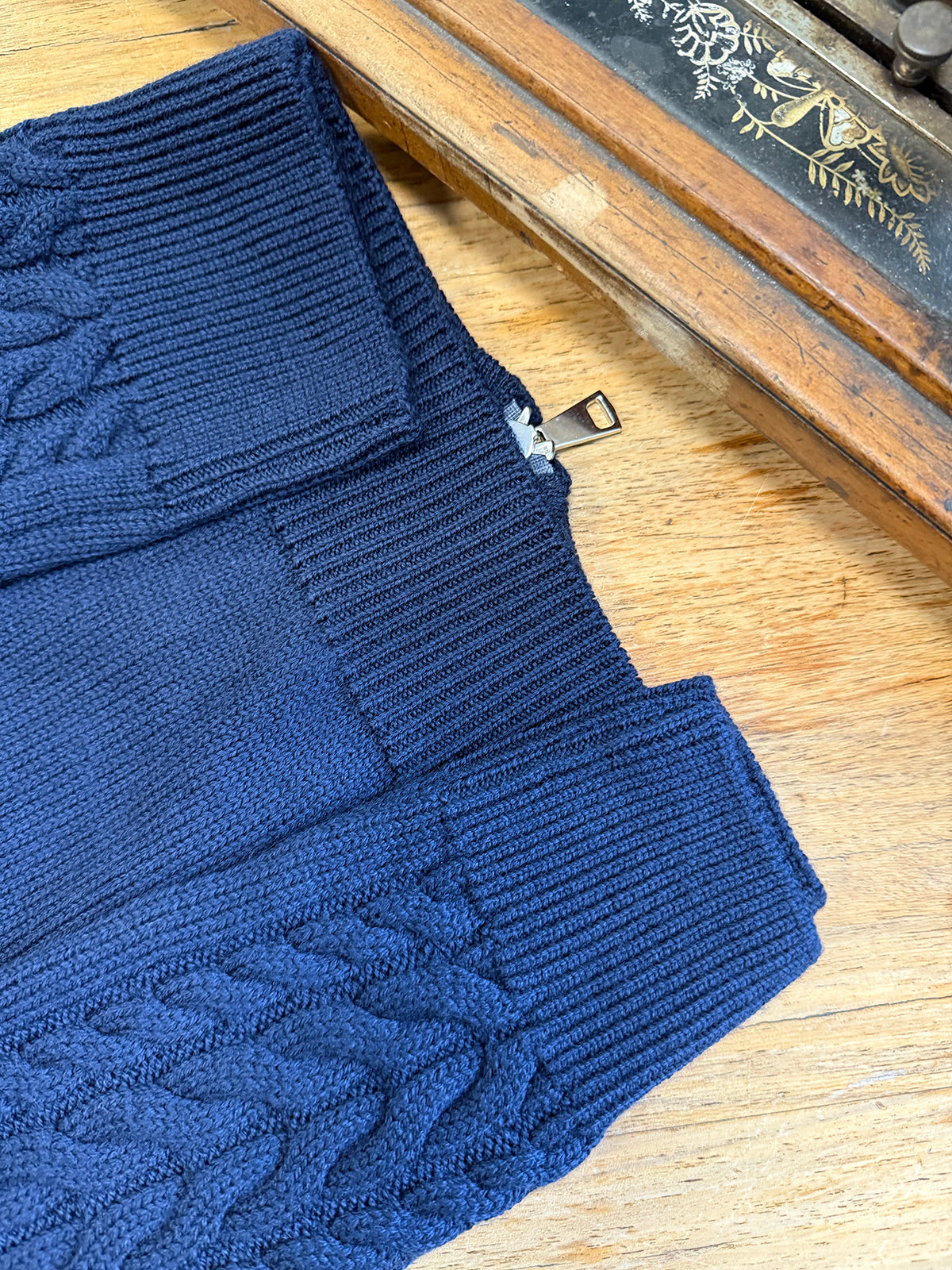 Maglia girocollo in pura lana