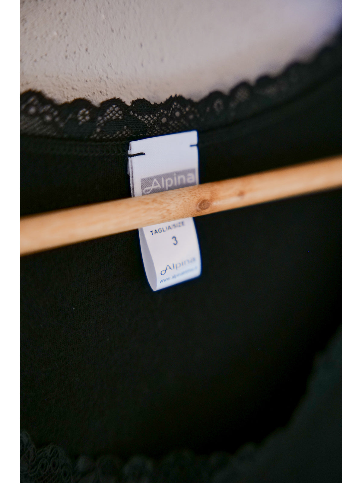 Calda canotta con pizzo basso