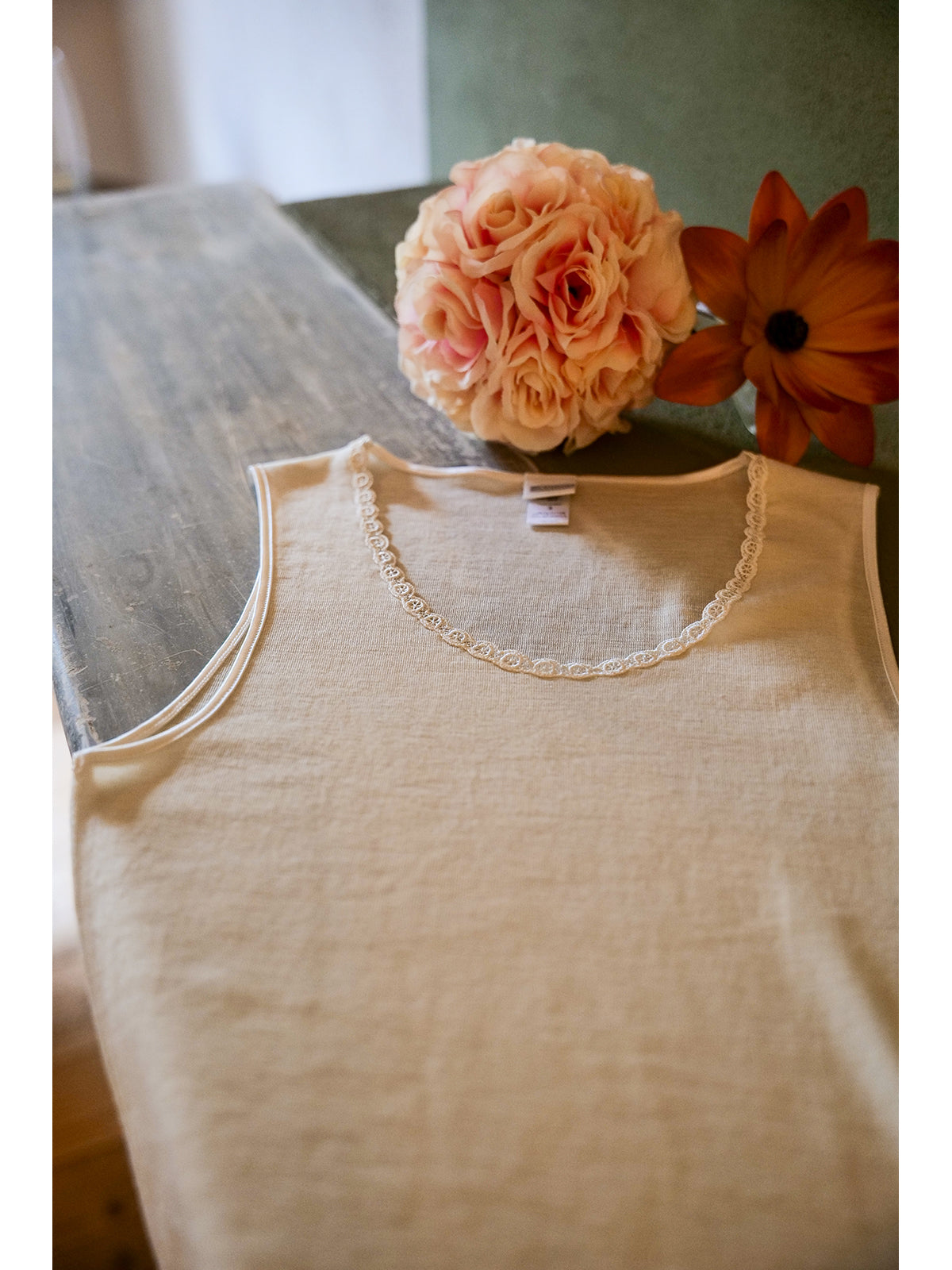 Maglietta spalla larga in calda lana e seta