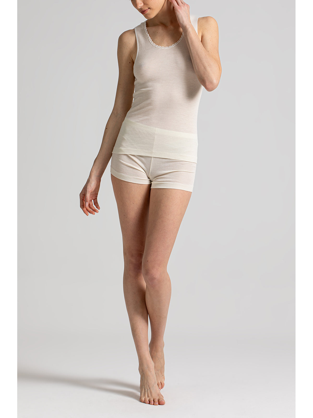 Maglietta spalla larga in calda lana e seta