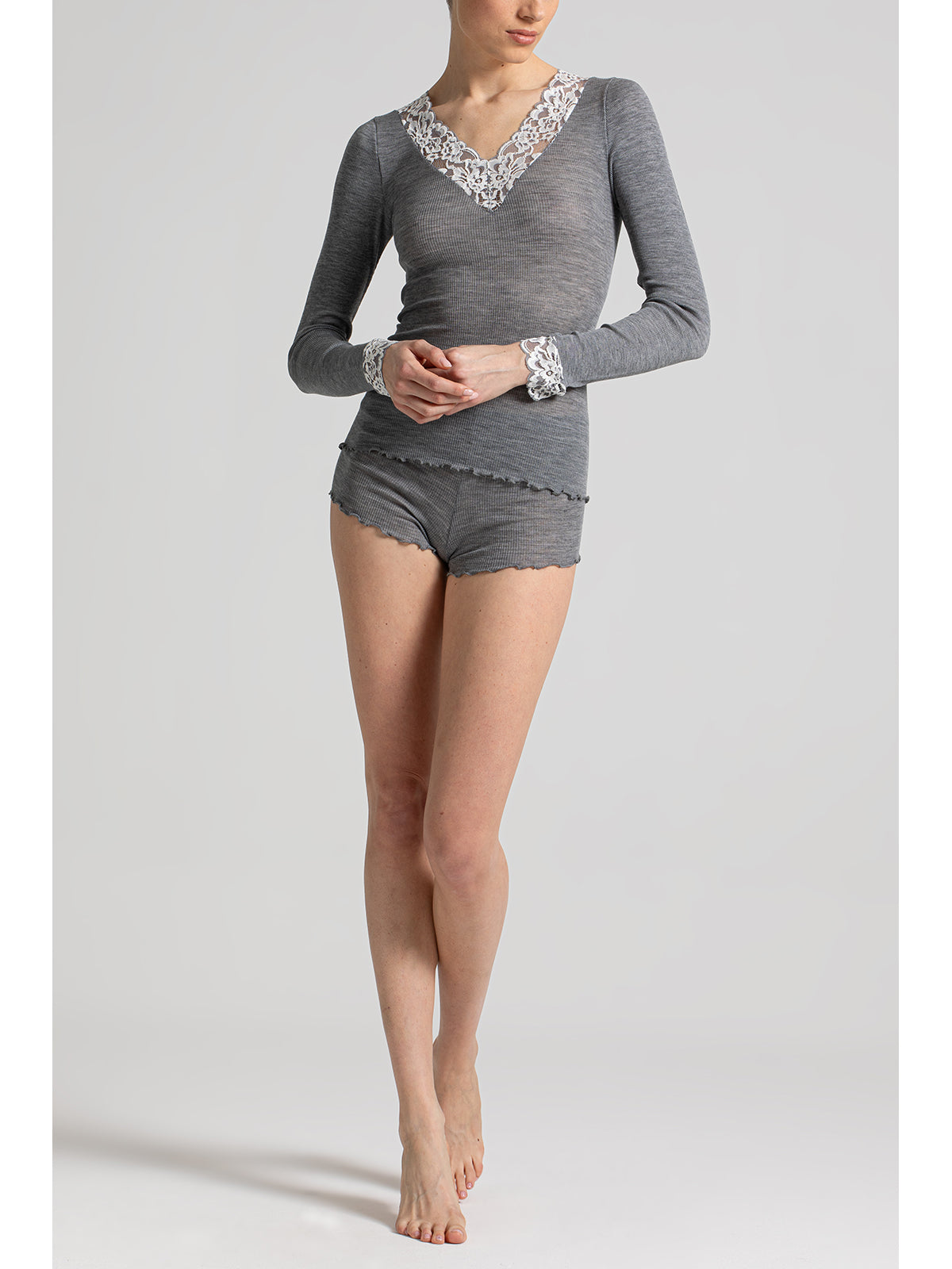 Maglietta con scollo in pizzo