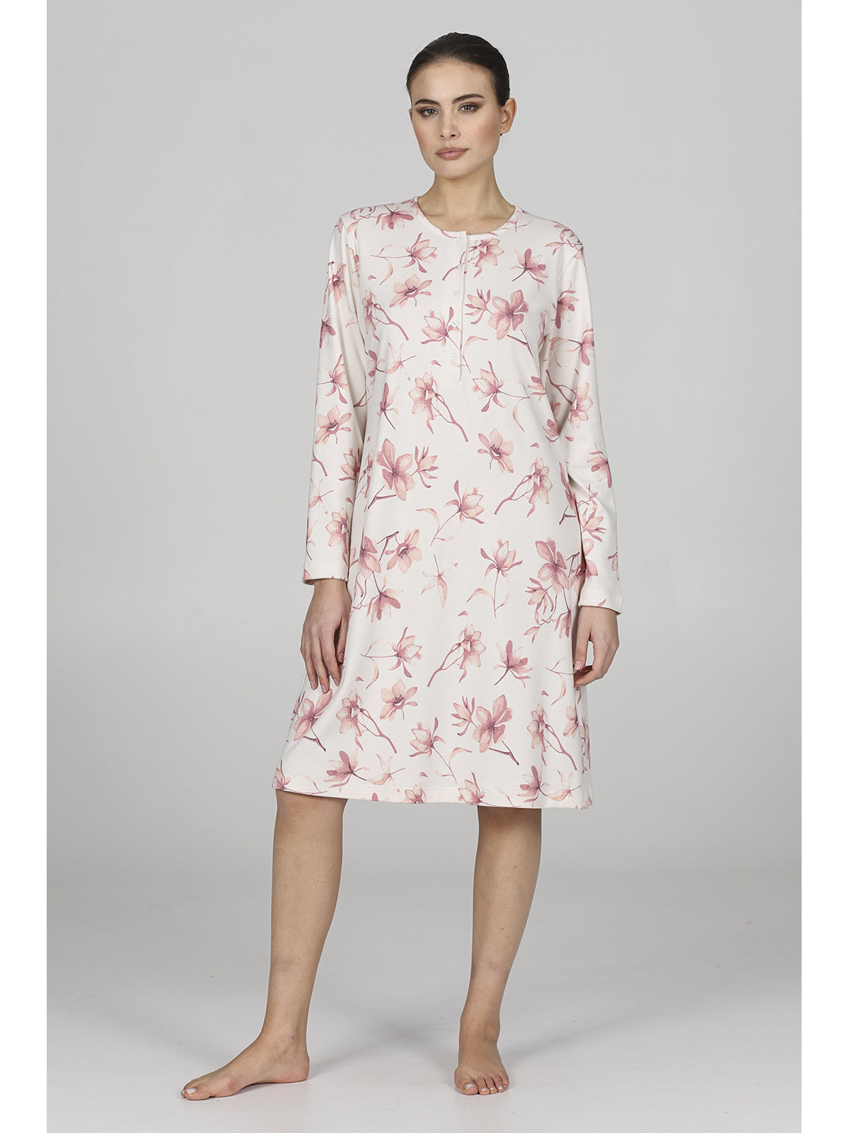 Elegante camicia da notte a fiori