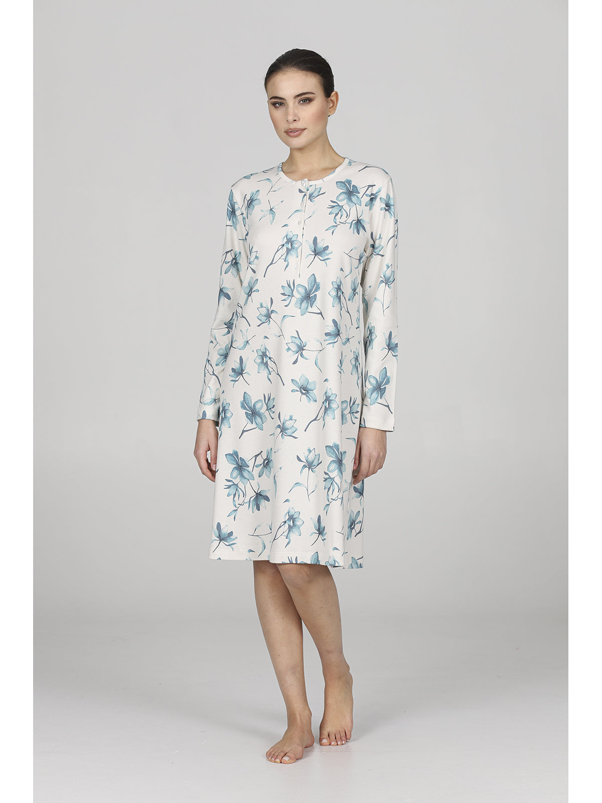 Elegante camicia da notte a fiori
