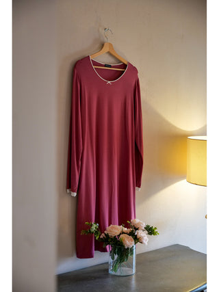 Morbida camicia da notte in tinta unita