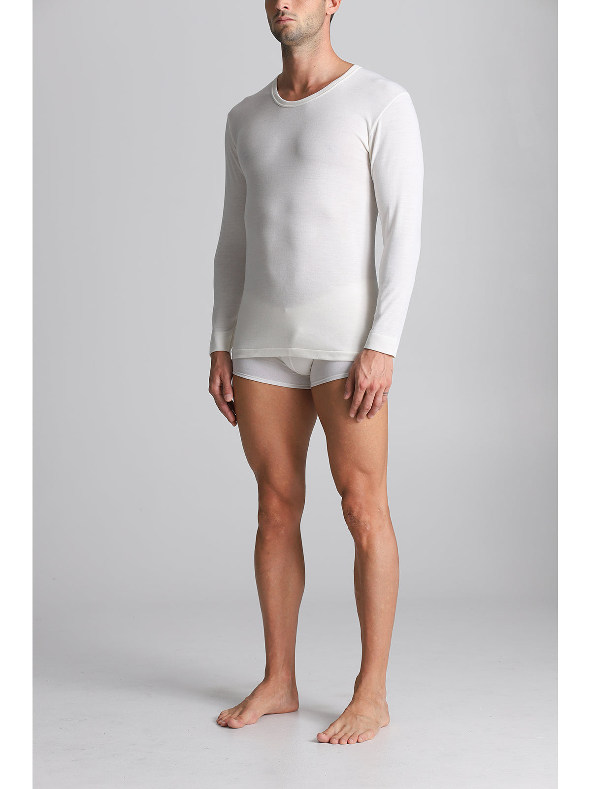 Donna Con Gambe Lunghe in Biancheria Intima Di Cotone Immagine Stock Donna Con Gambe Lunghe in Biancheria Intima Di Cotone Immagine Stock