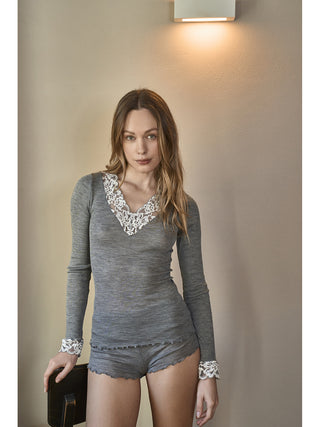 Canotta con scollo in pizzo