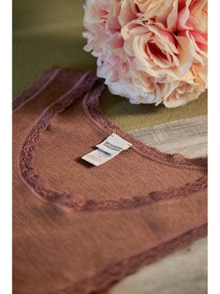 Canotta spallina stretta in pregiata lana e seta