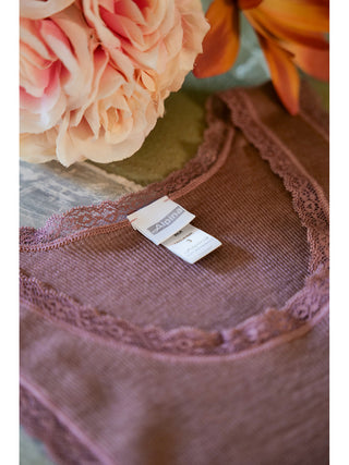 Canotta spallina stretta in pregiata lana e seta